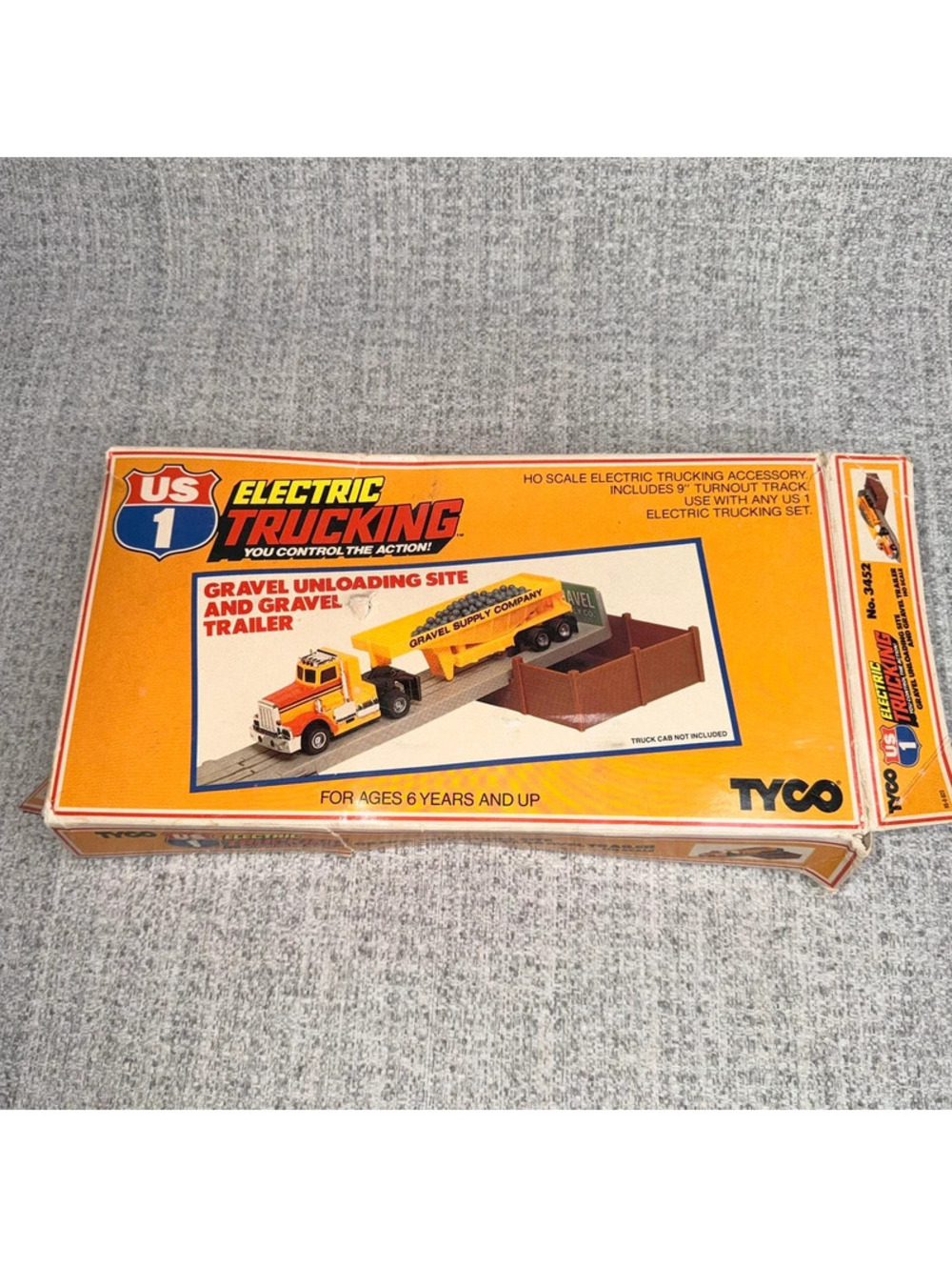 Vintage Tyco US-1 Electric Trucking Gravel Unloading Site Trailer HO Scale 3452